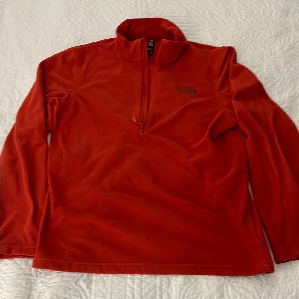 Mountain Hardwear Men's Red 1/4 Zip Fleece pullover